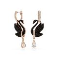 Swarovski Swan damla küpeler, Kuğu, Siyah, Pembe altın rengi kaplama